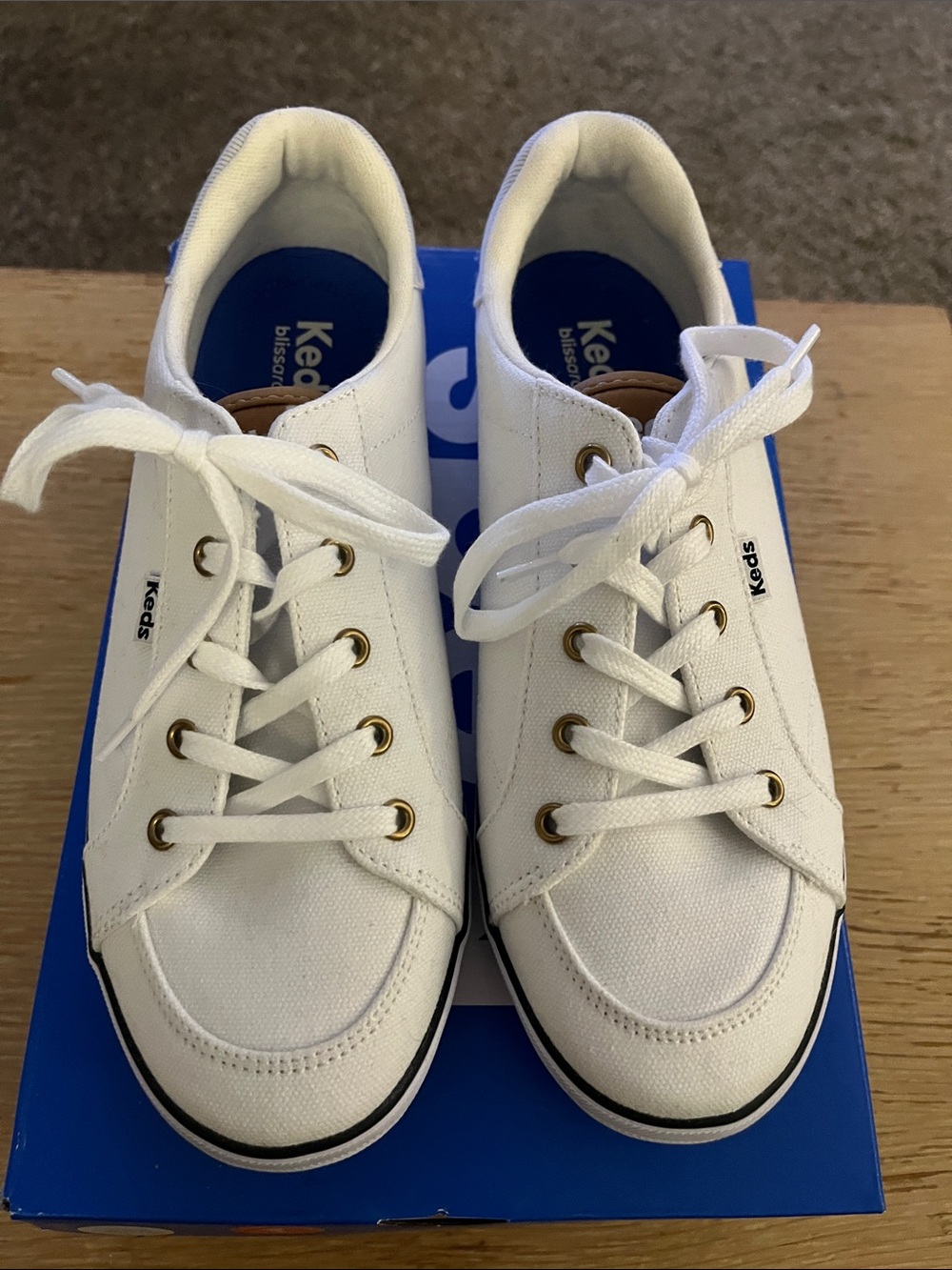 Keds Women’s Center III Canvas Lace-up sneaker. New in box.